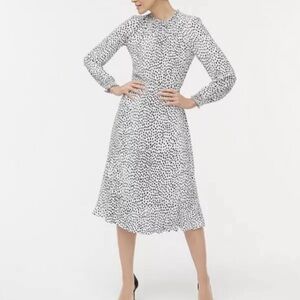 EUC J Crew Leopard Print Long Sleeve Pleated Front Dress w/ Fluted Skirt